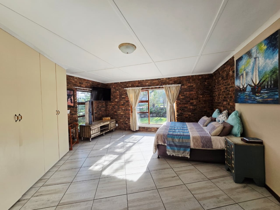 4 Bedroom Property for Sale in Blanco Western Cape